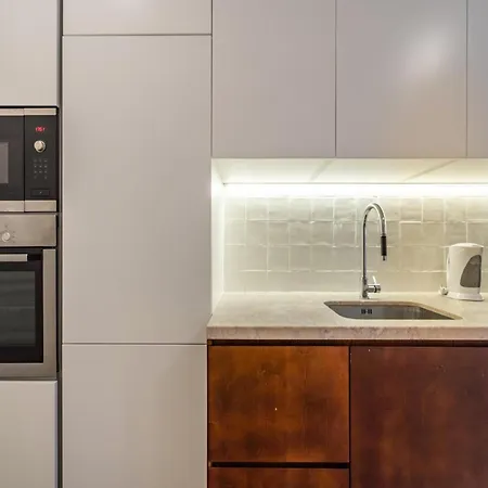 Akicity Marques Crimson * Lissabon